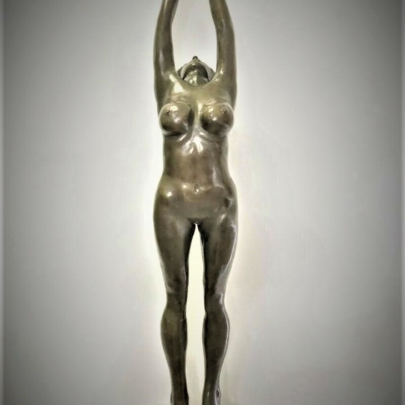 Bronze Lady 